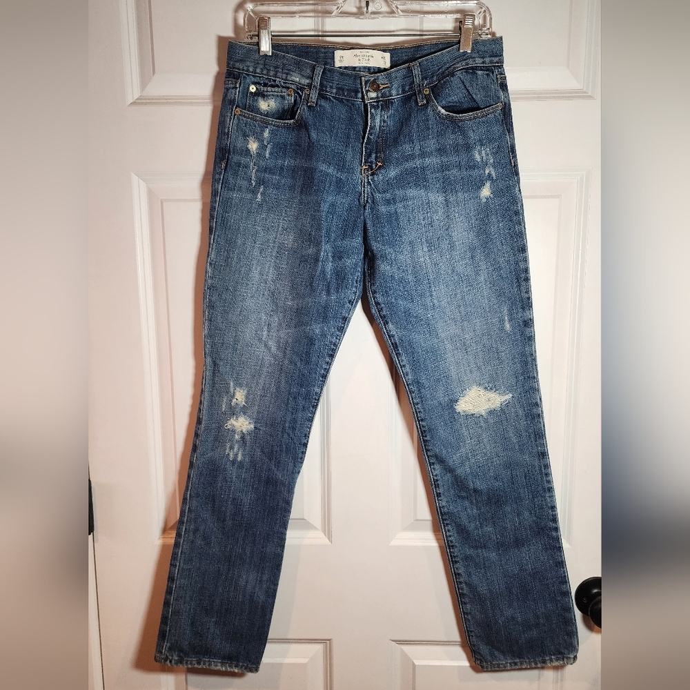 Abercrombie & Fitch Distressed Straight Leg Blue Jeans Size 8R (29 X 33)